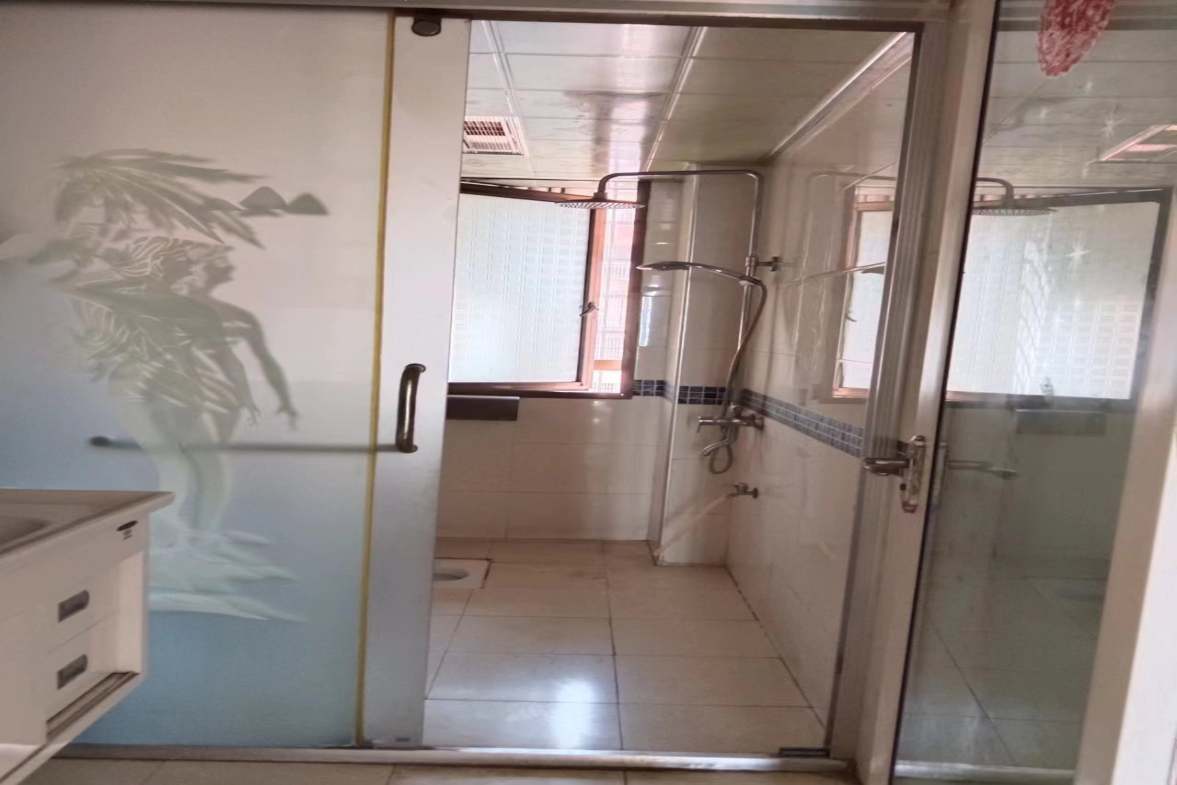 钢都花园  3室2厅2卫    72.8万 钢都花园  3室2厅2卫    72.8万室内图