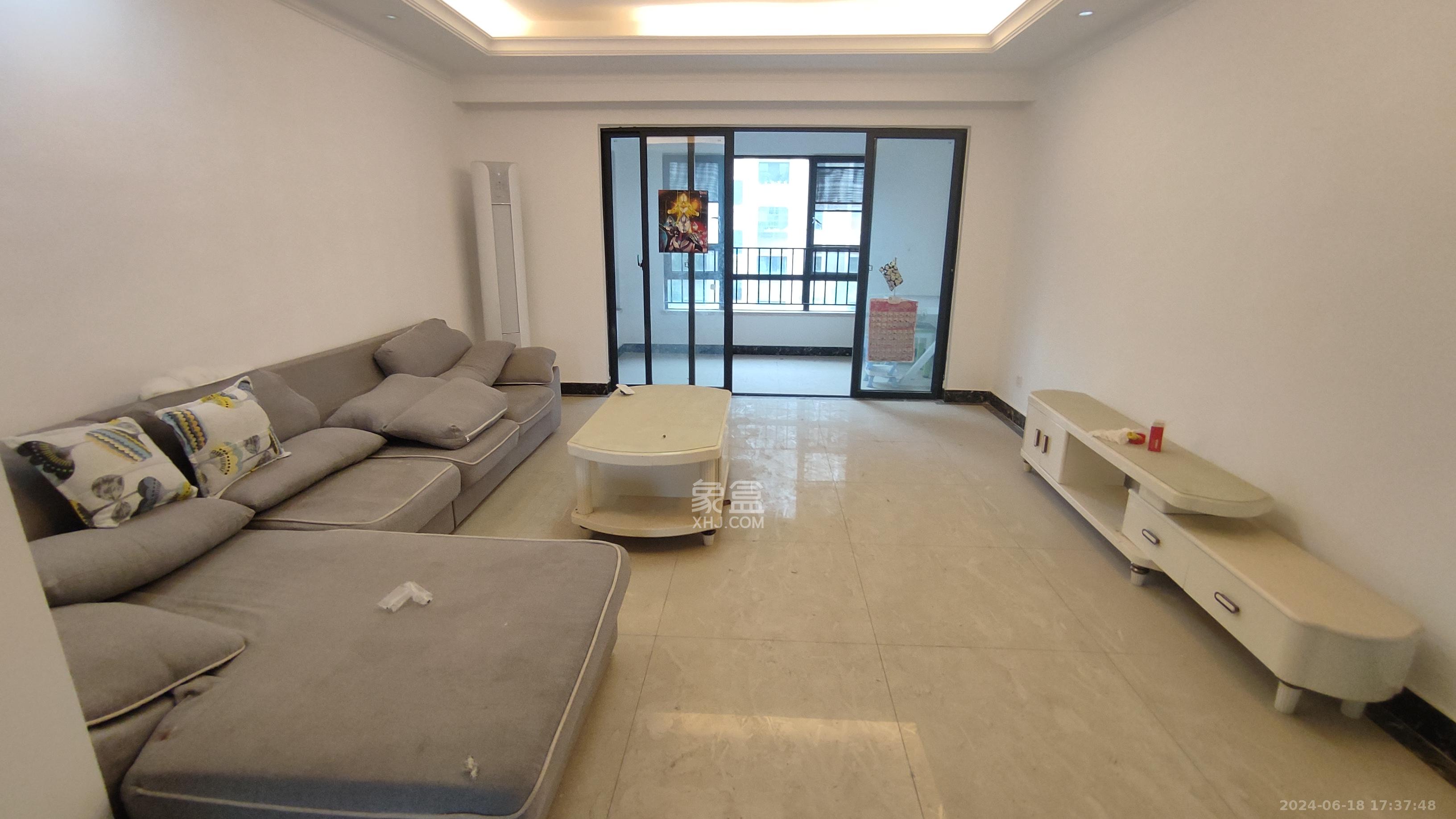 茂华禧都会  4室2厅2卫    4000.0元/月