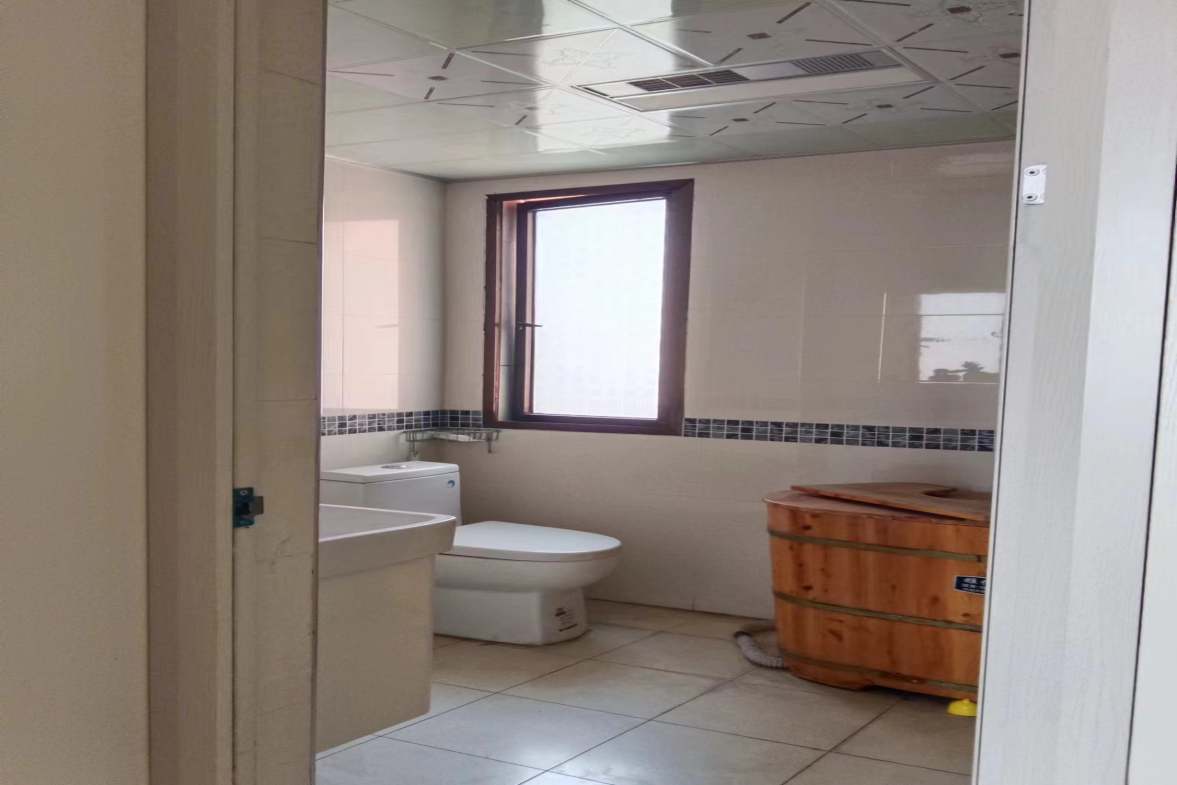 钢都花园  3室2厅2卫    72.8万 钢都花园  3室2厅2卫    72.8万室内图