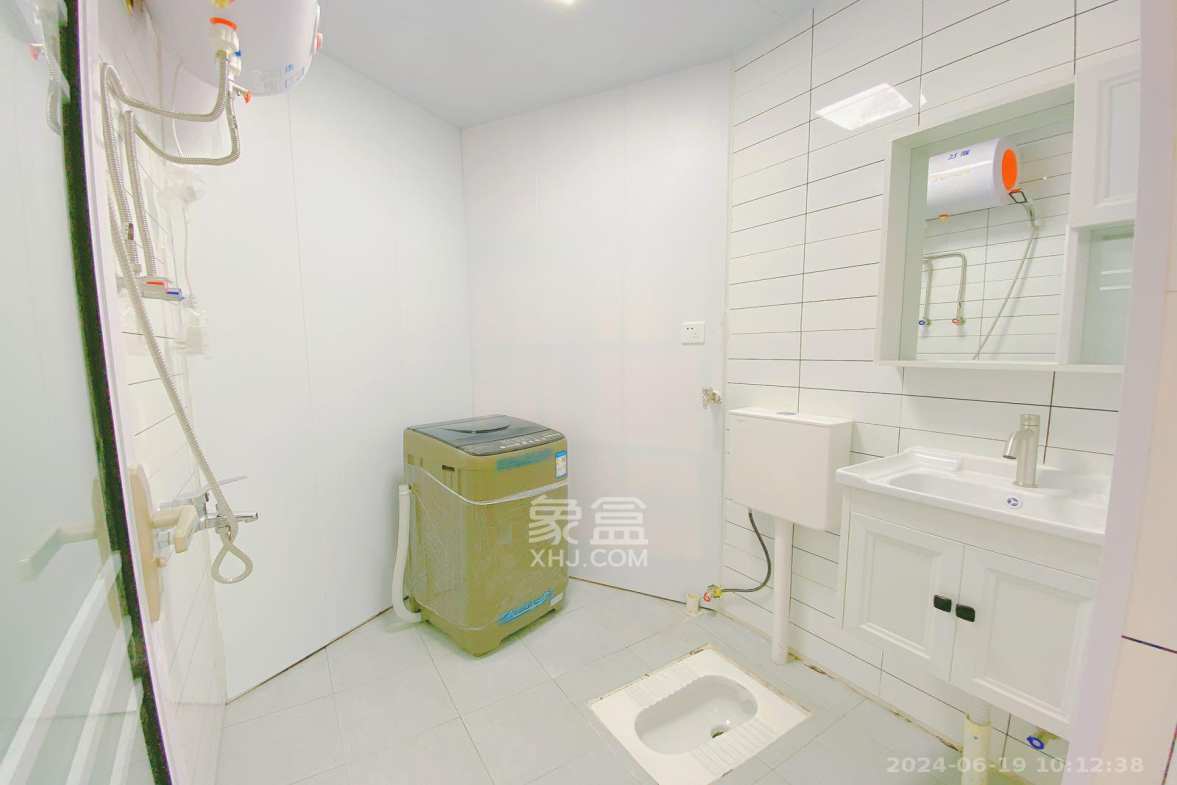 天心电子大厦 1室1厅1卫 2200.0元/月 天心电子大厦 1室1厅1卫 2200.0元/月室内图