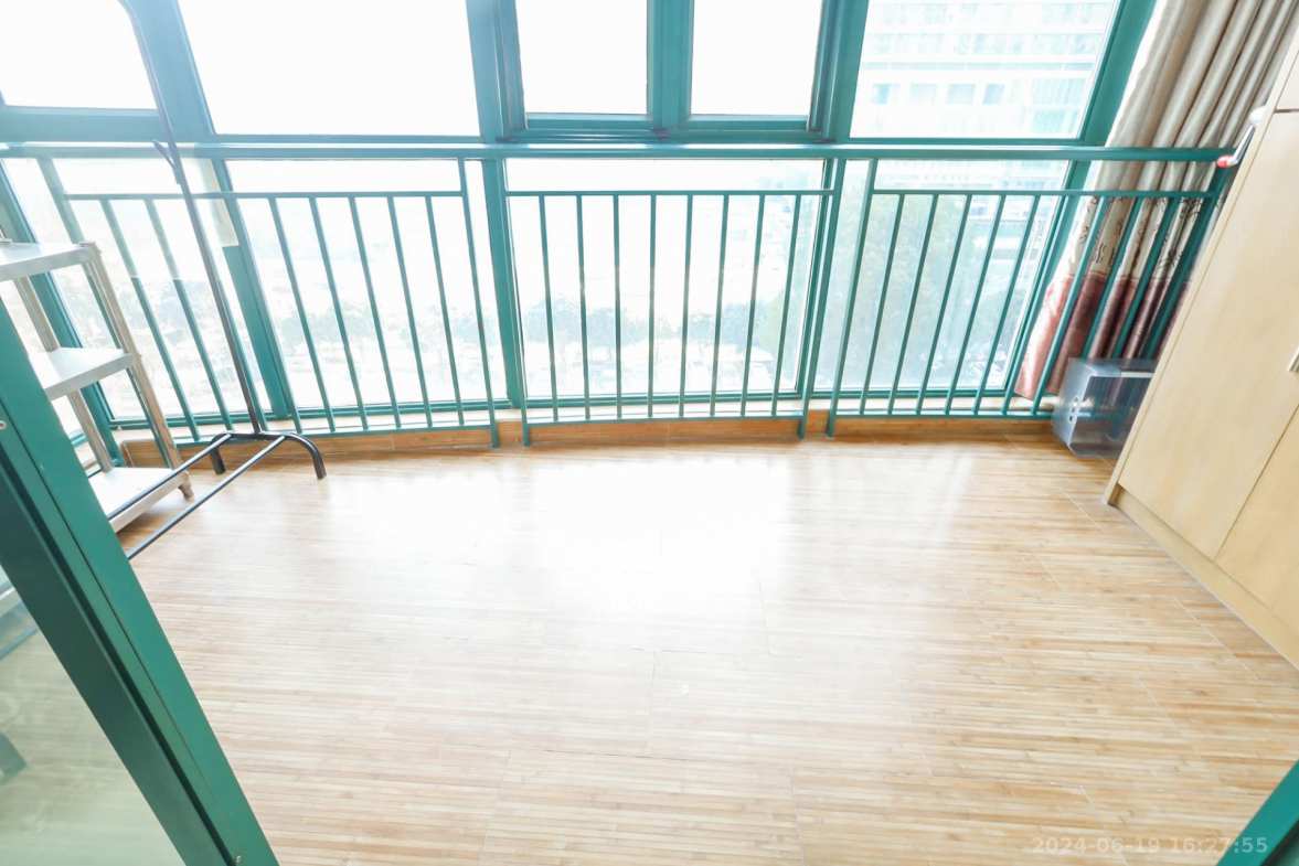 滨江金座  3室2厅2卫   3300.00元/月室内图