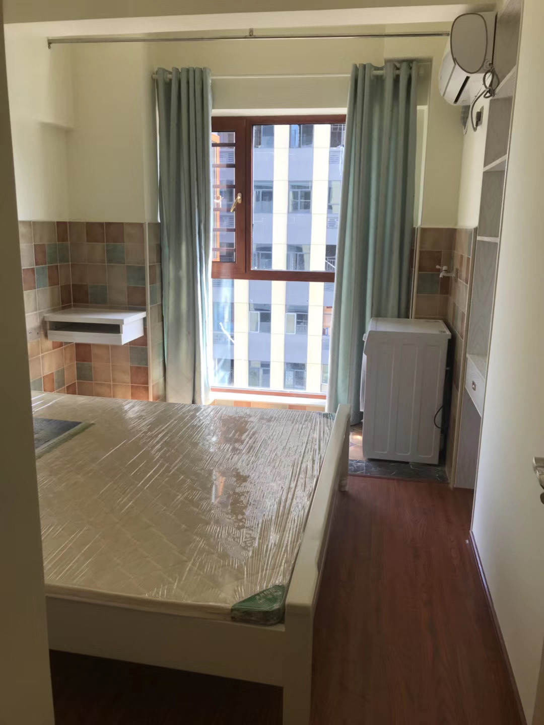 百弘学府城  2室2厅2卫    1300.0元/月室内图