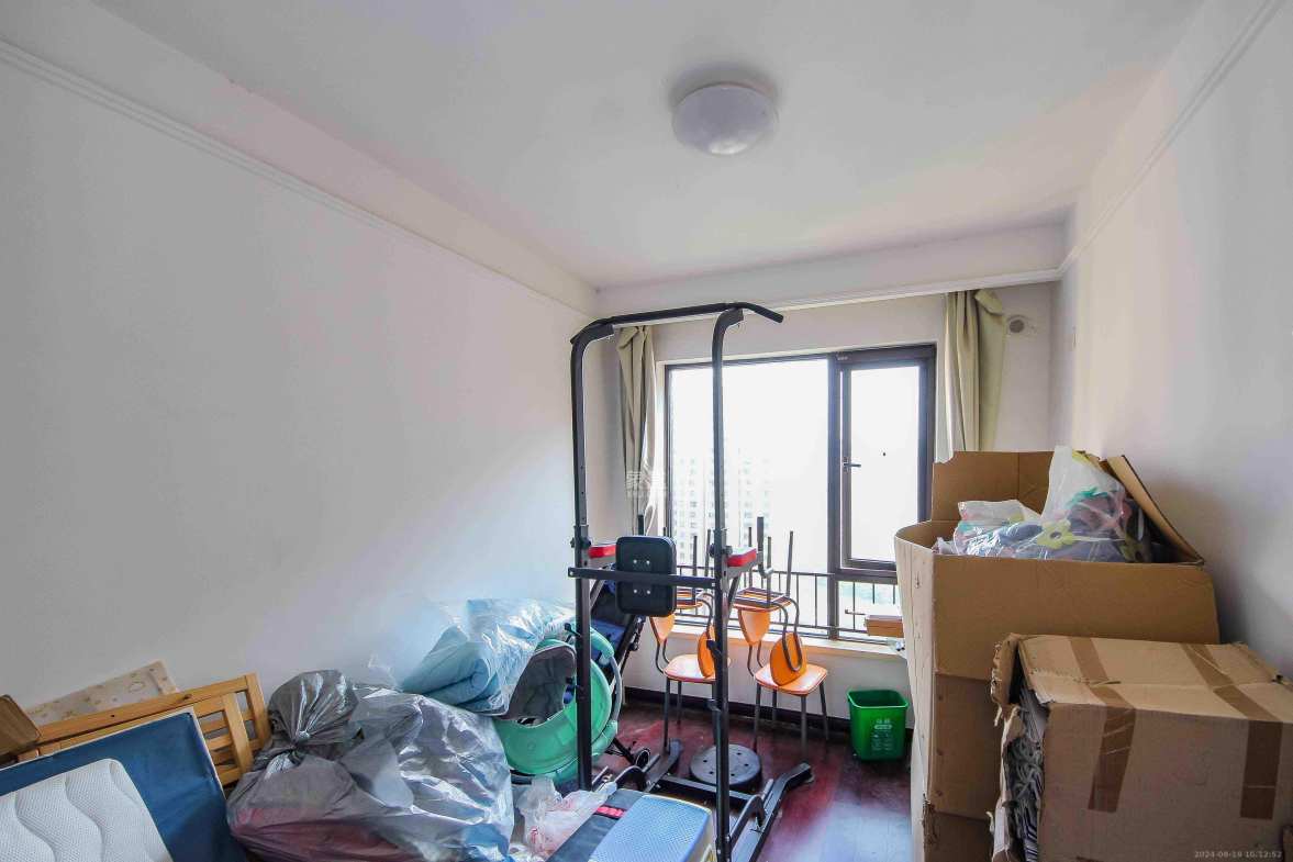 中海国际二期  4室2厅2卫    2200.0元/月 中海国际二期  4室2厅2卫    2200.0元/月室内图