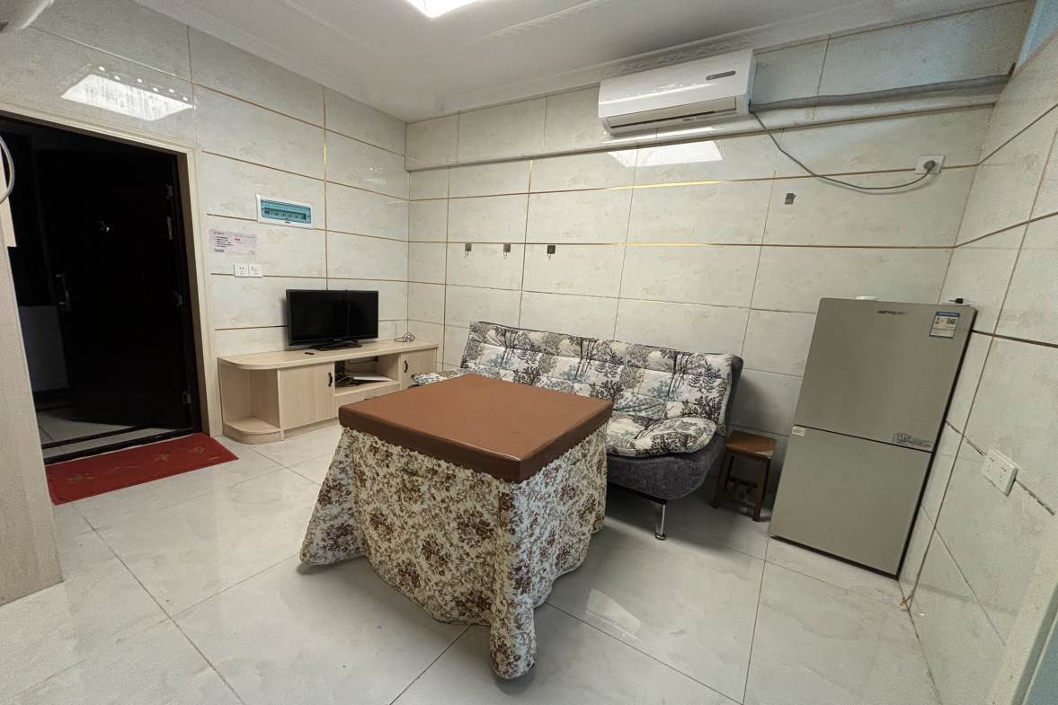 百弘学府城 2室2厅1卫 900.00元/月 百弘学府城 2室2厅1卫 900.00元/月室内图