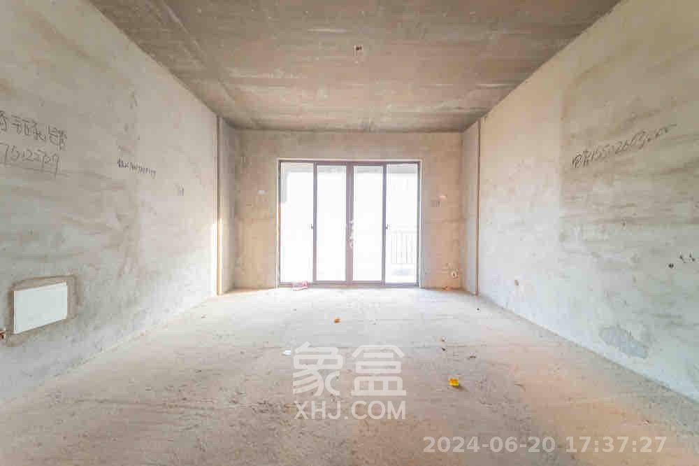 艺源颂雅小区（719街区）  4室2厅1卫    1200.0元/月