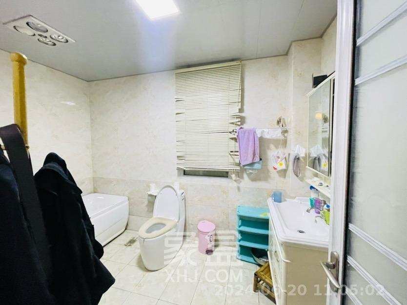 郡原居里  3室2厅2卫   3200.00元/月室内图
