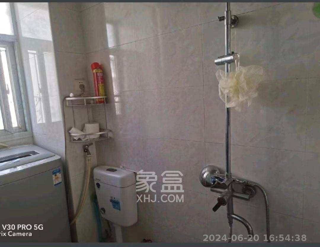 桔园小区1-8片  2室1厅1卫    1400.0元/月 桔园小区1-8片  2室1厅1卫    1400.0元/月室内图