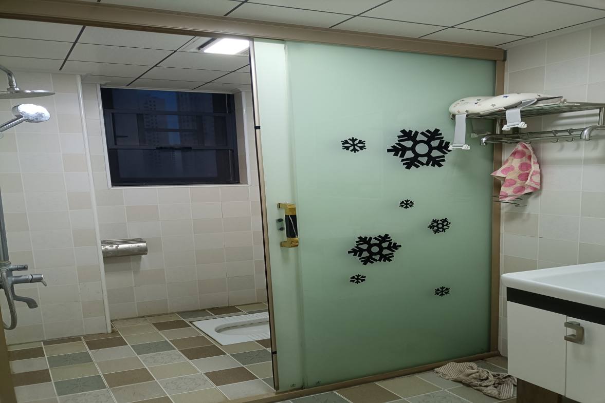 百弘学府城  2室1厅1卫    1250.0元/月室内图