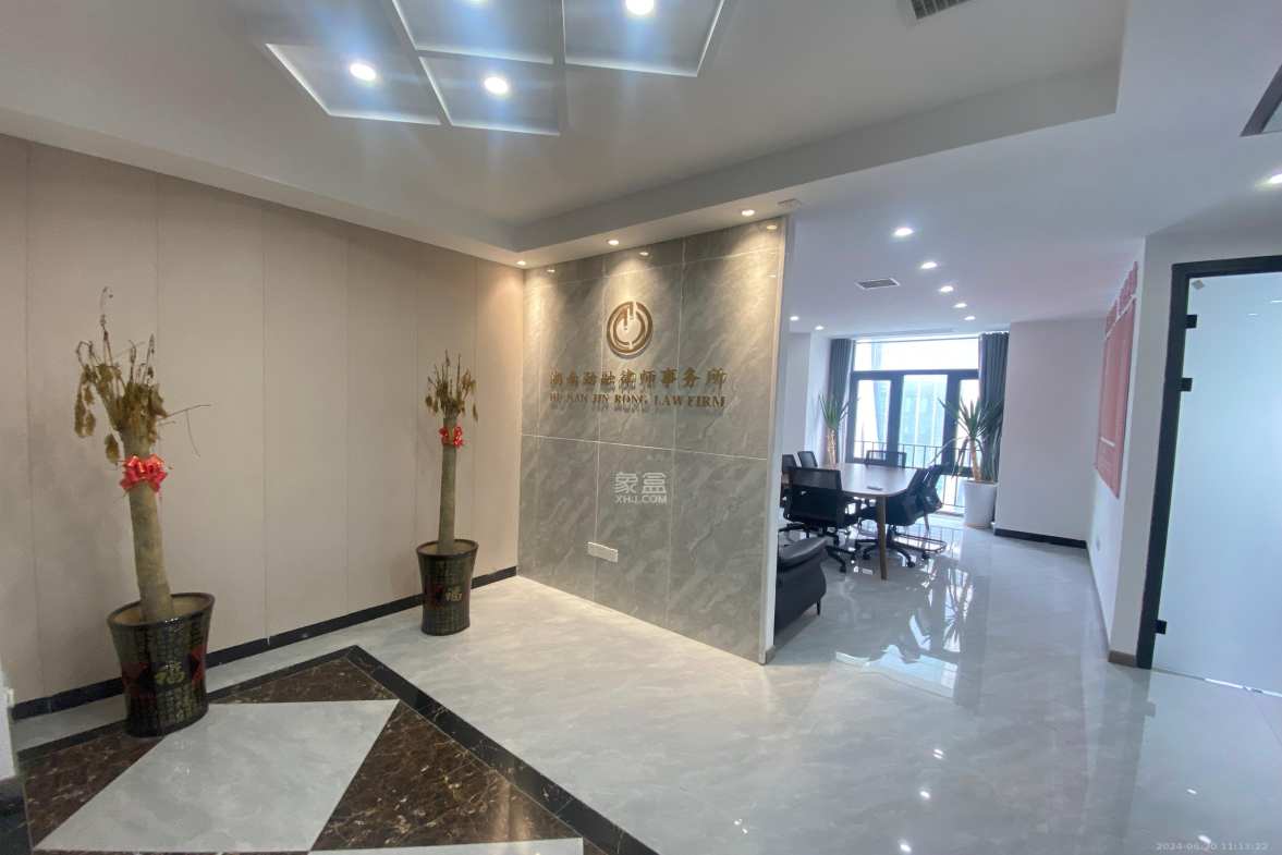 启迪协信中心  1室1厅1卫   8000.00元/月室内图
