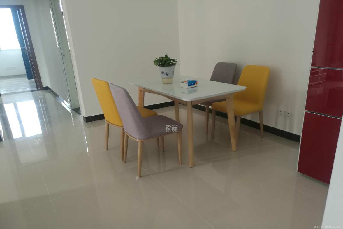 万里时代  3室2厅2卫    2700.0元/月室内图