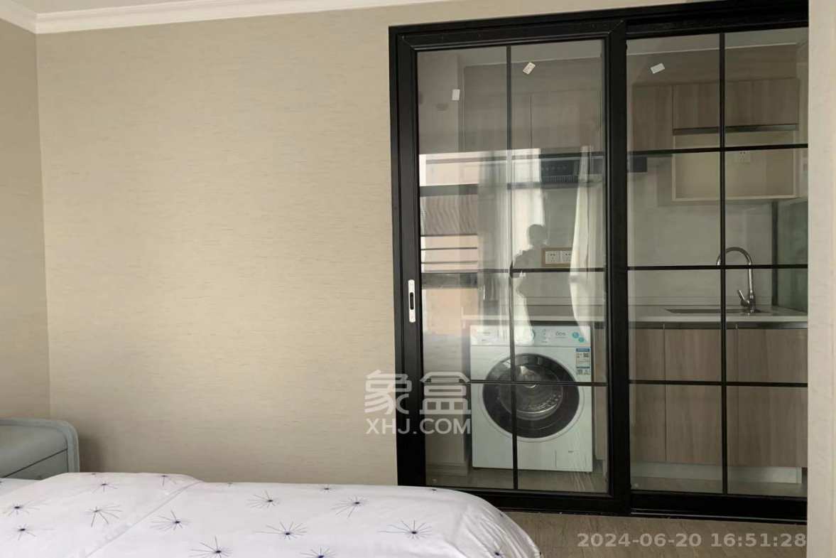 和顺洋湖壹号  1室1厅1卫    2300.0元/月室内图1