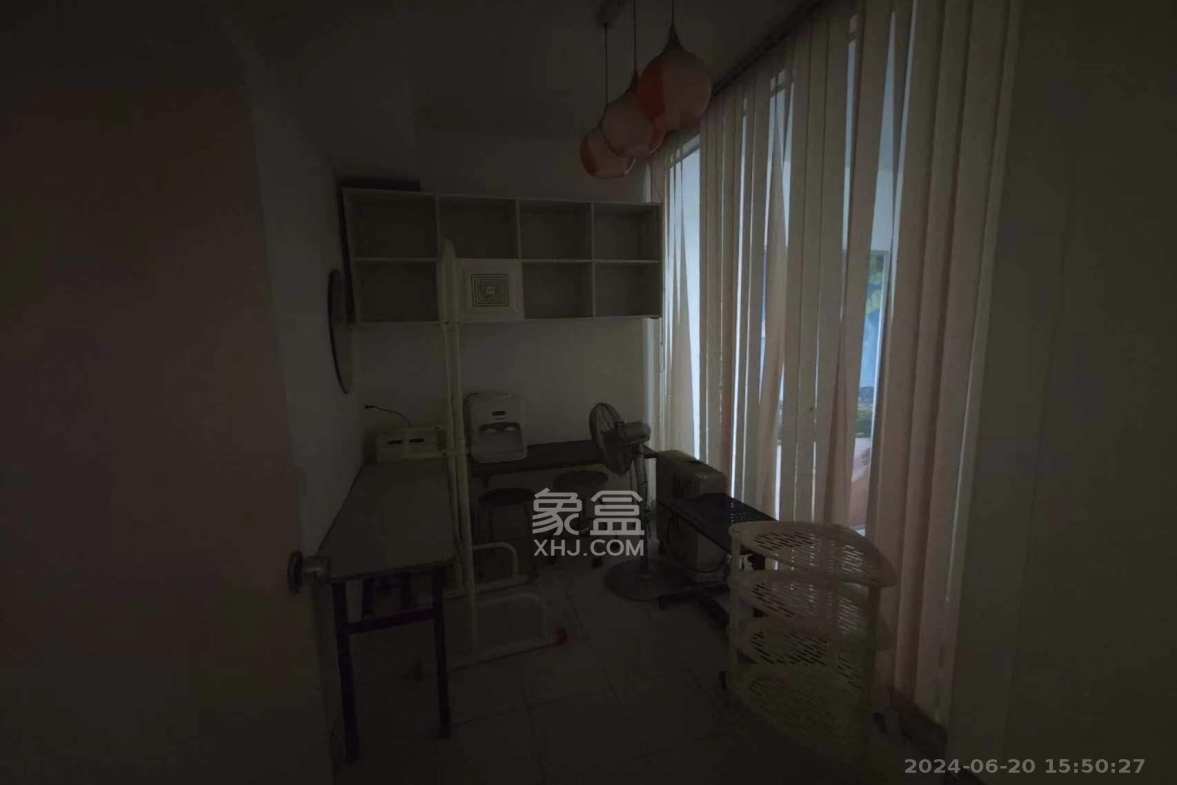 城市花园 1室1厅1卫 5000.0元/月 城市花园 1室1厅1卫 5000.0元/月室内图