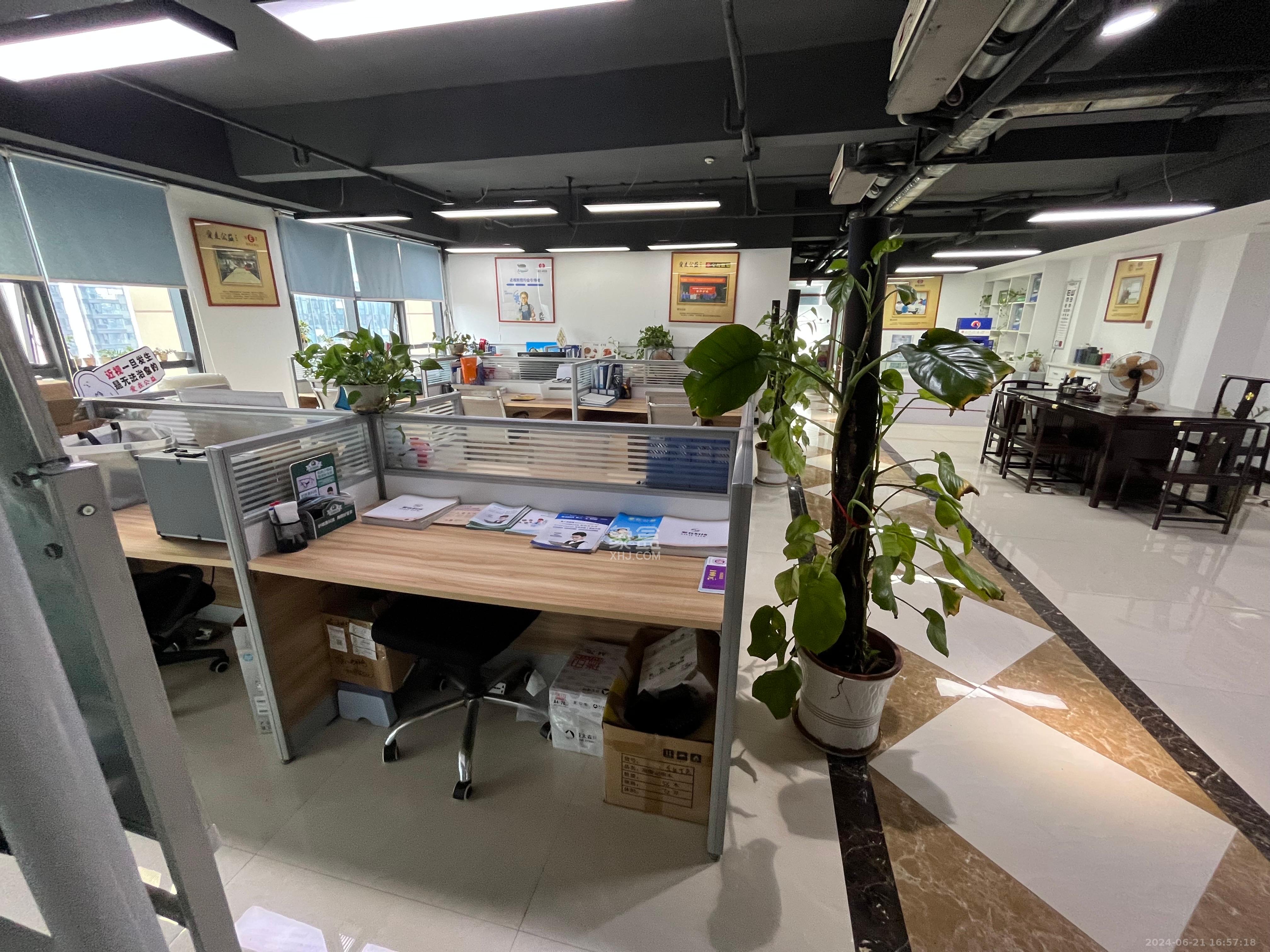 万坤图财富广场   288.59㎡     16000.00元/月室内图