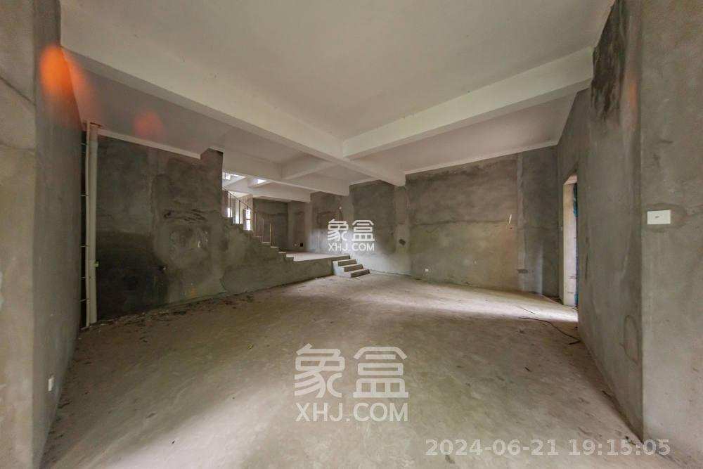 九龙领仕汇  5室3厅3卫   6000.00元/月室内图