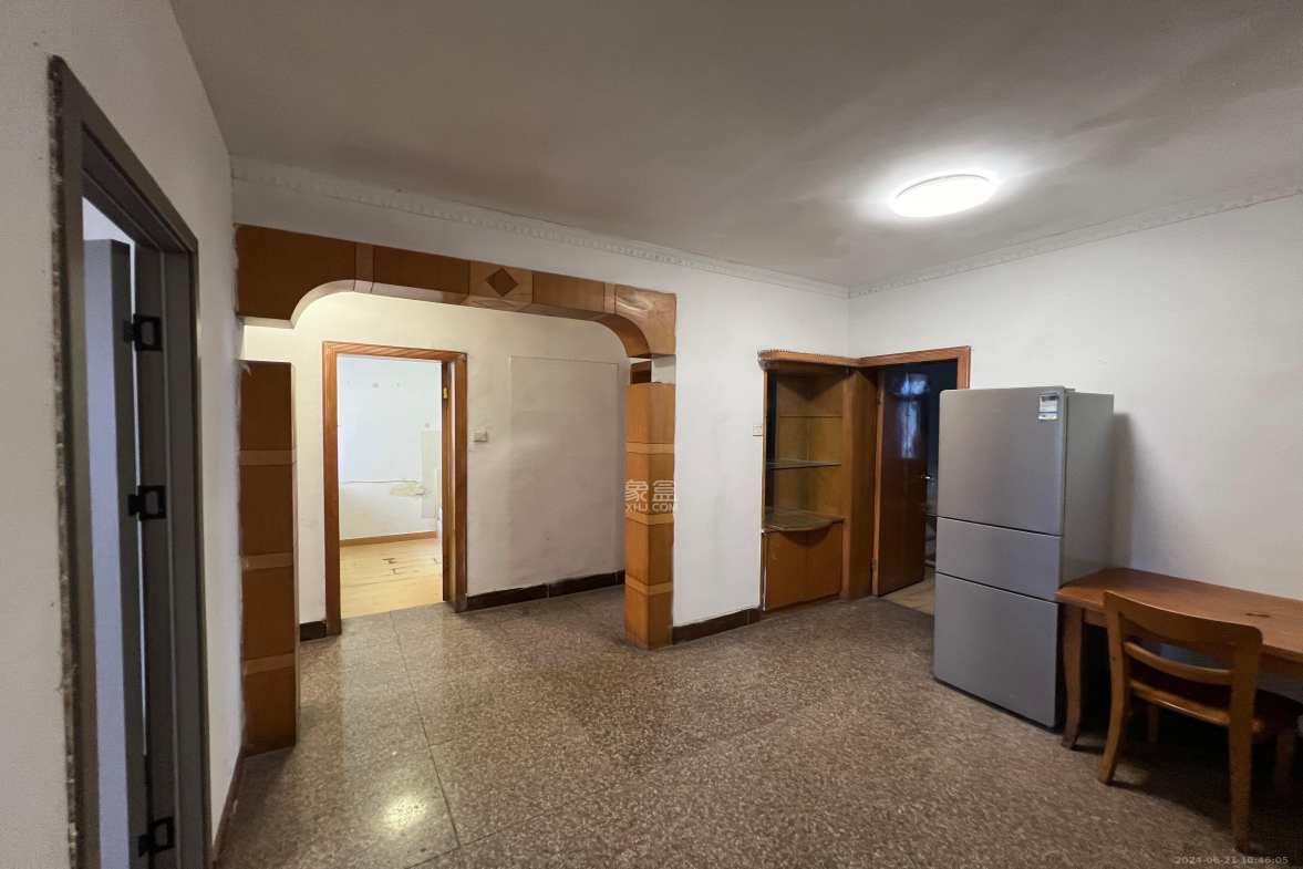 旅泰商住楼  4室1厅1卫   1800.00元/月室内图