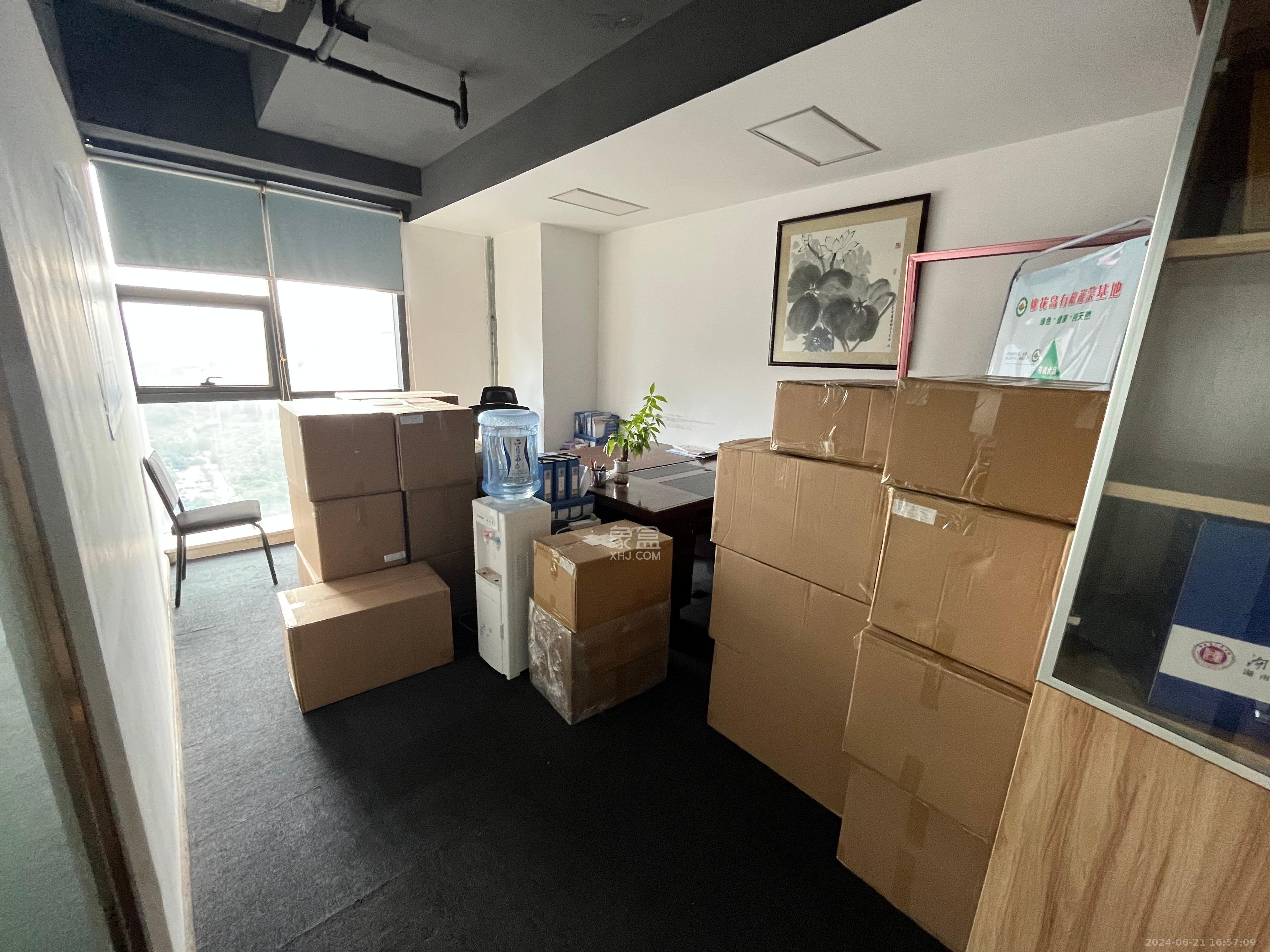 万坤图财富广场   288.59㎡     16000.00元/月室内图
