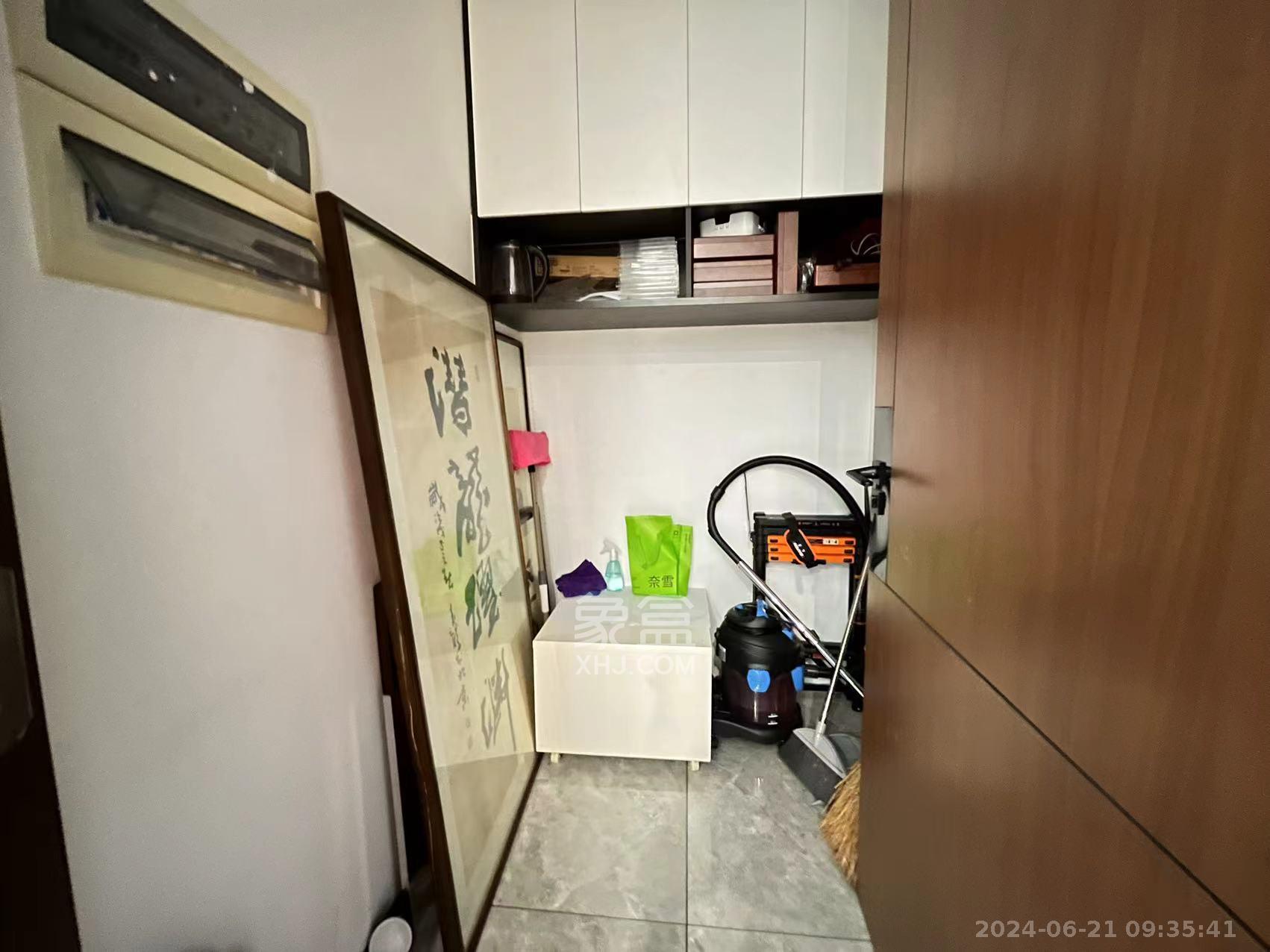 湘江财富金融中心   548.0㎡      42000.0元/月室内图