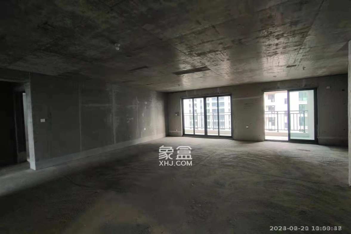 保利金香槟  3室2厅2卫    2000.0元/月室内图