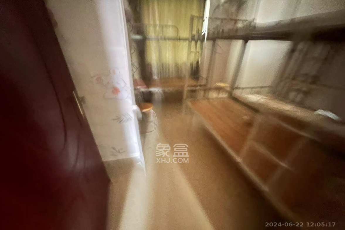 润沁园(润沁公馆) 4室1厅1卫 3500.0元/月 润沁园(润沁公馆) 4室1厅1卫 3500.0元/月室内图