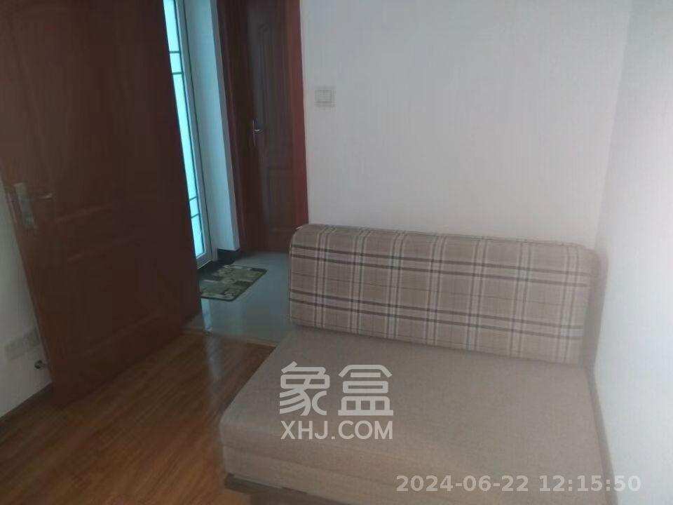 钰龙天下一期  3室2厅1卫   2500.00元/月室内图