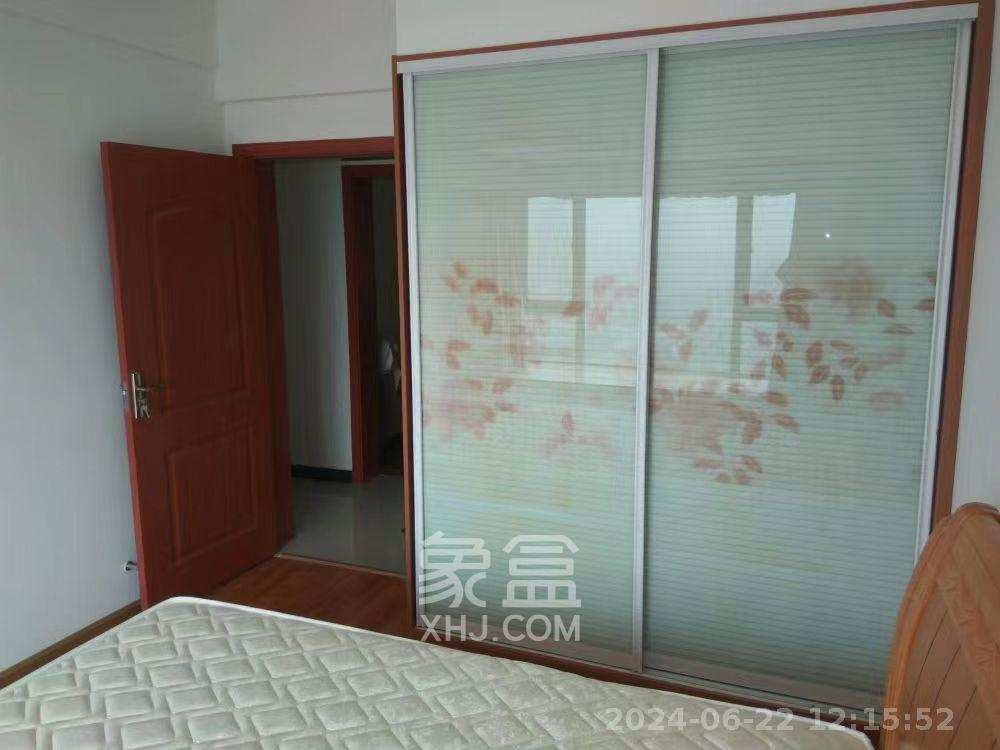 钰龙天下一期  3室2厅1卫   2500.00元/月室内图