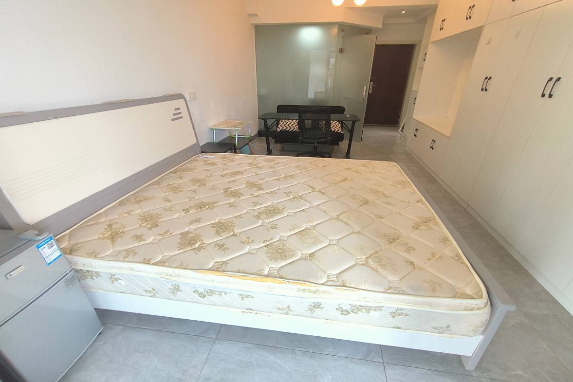 金河湾1881  1室1厅1卫   1700.00元/月室内图