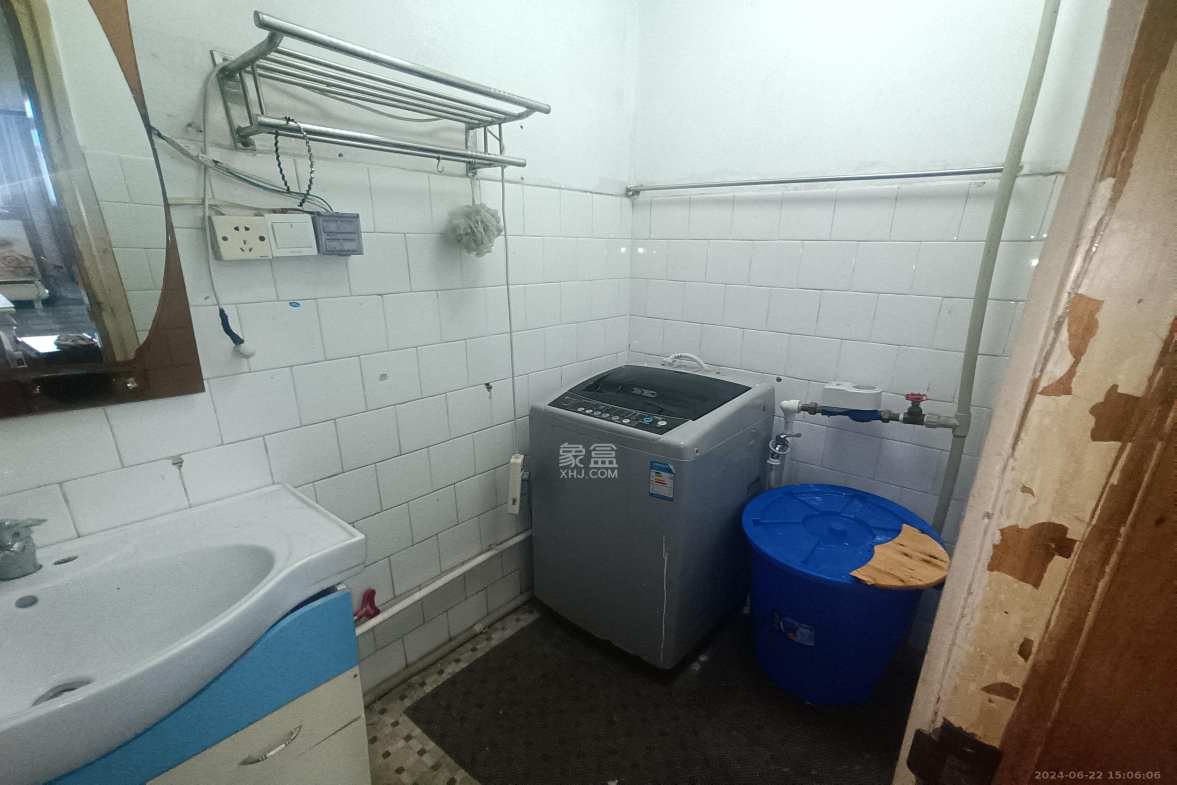 庆海小区  2室1厅1卫   1300.00元/月室内图