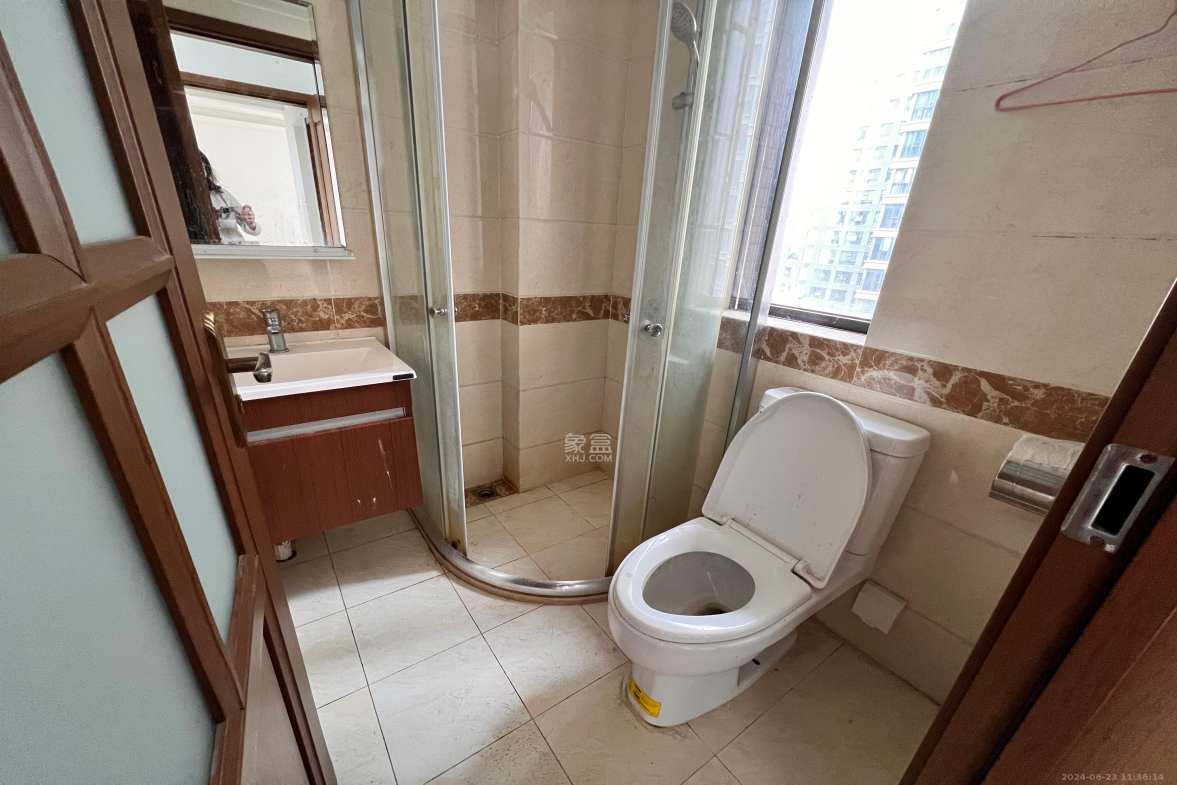 旺德府恺悦国际 3室2厅2卫 2500.0元/月 旺德府恺悦国际 3室2厅2卫 2500.0元/月室内图