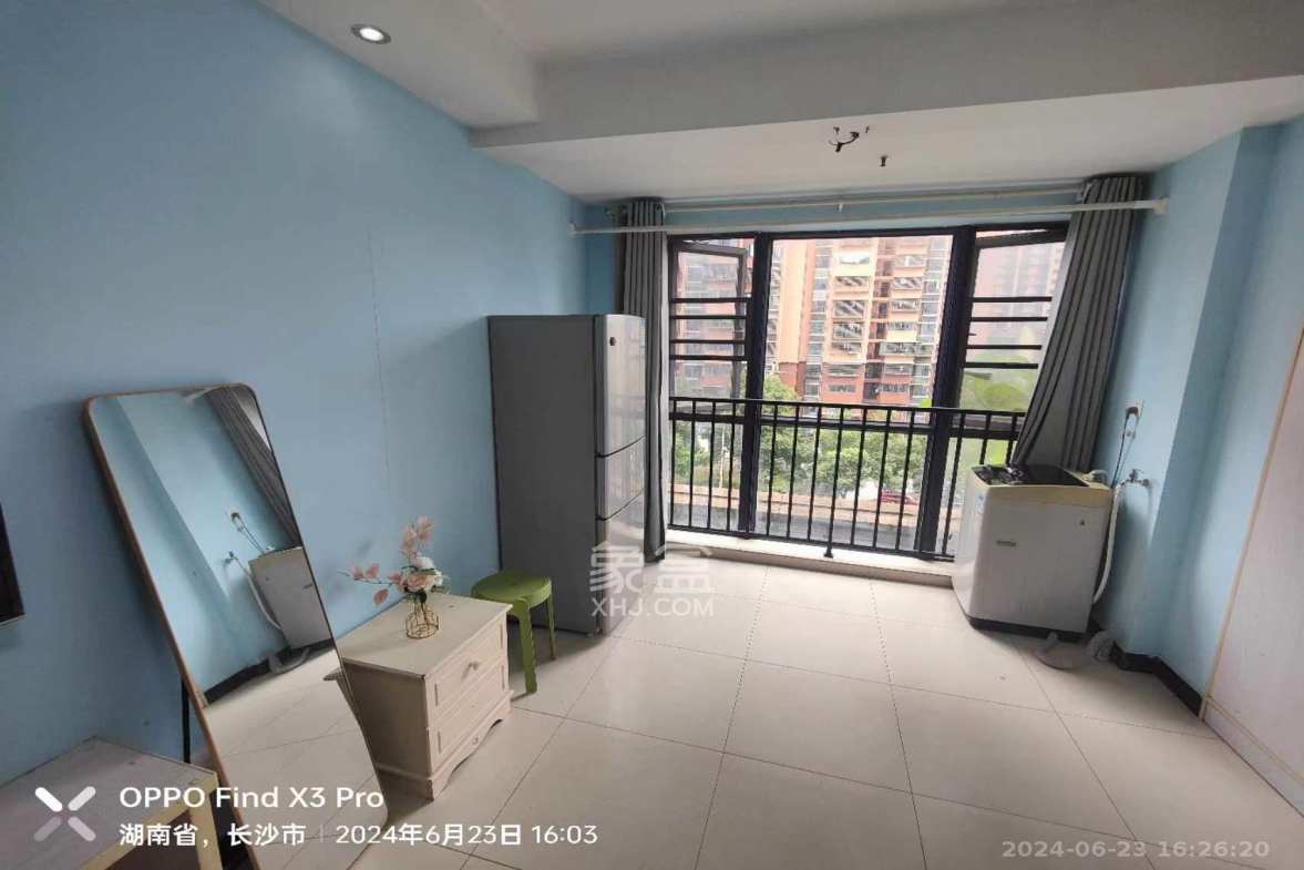 佳兴国际汇  1室1厅1卫    1600.0元/月室内图