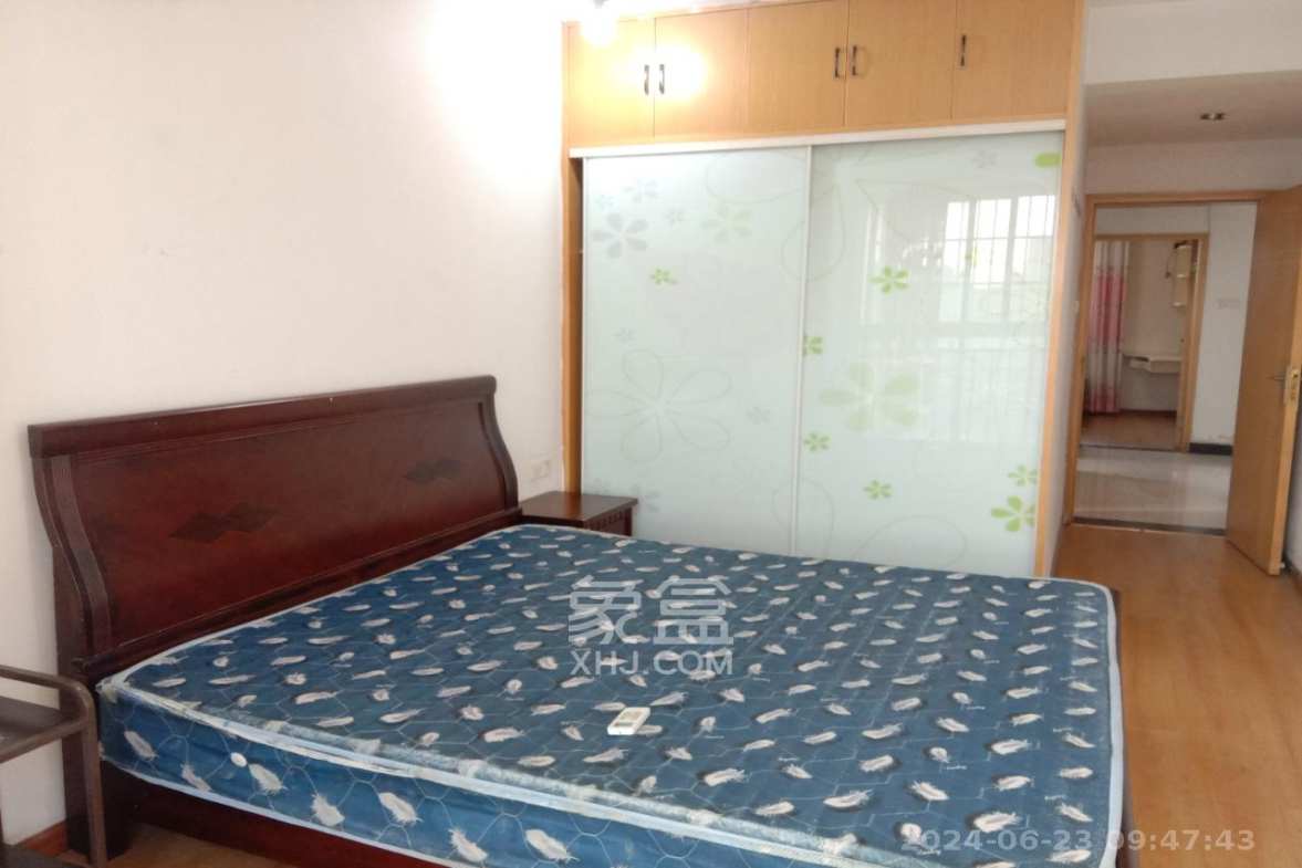 旭日东升  2室2厅1卫    2500.0元/月室内图