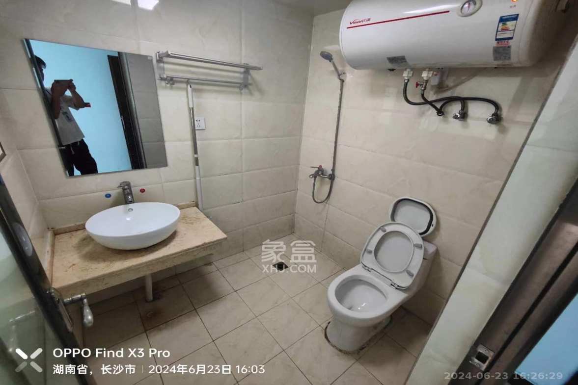 佳兴国际汇  1室1厅1卫    1600.0元/月室内图