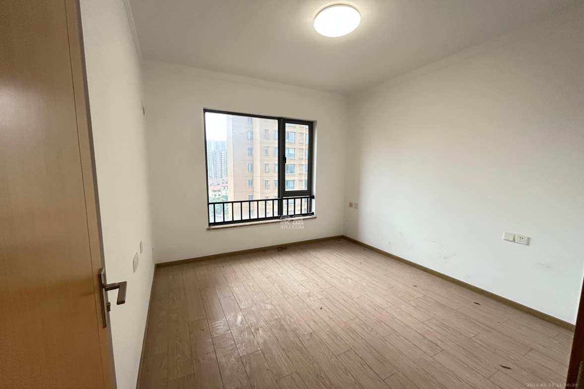 珠江郦城公园1号  2室2厅2卫    2300.0元/月室内图