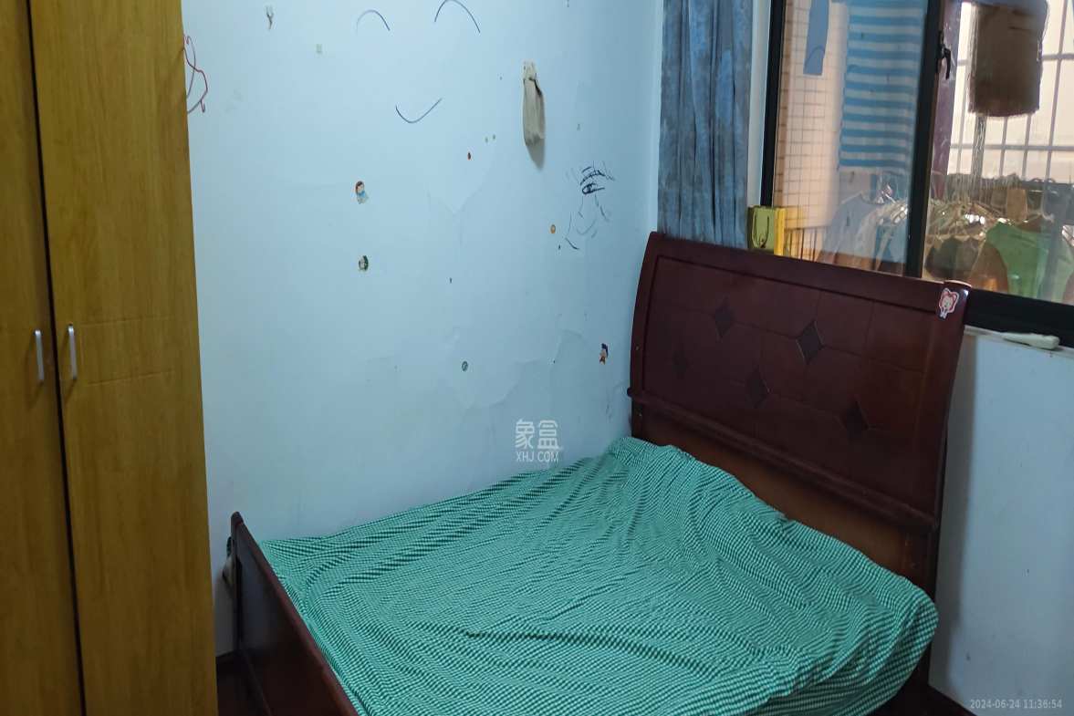 深业睿城  3室2厅1卫   2000.00元/月室内图