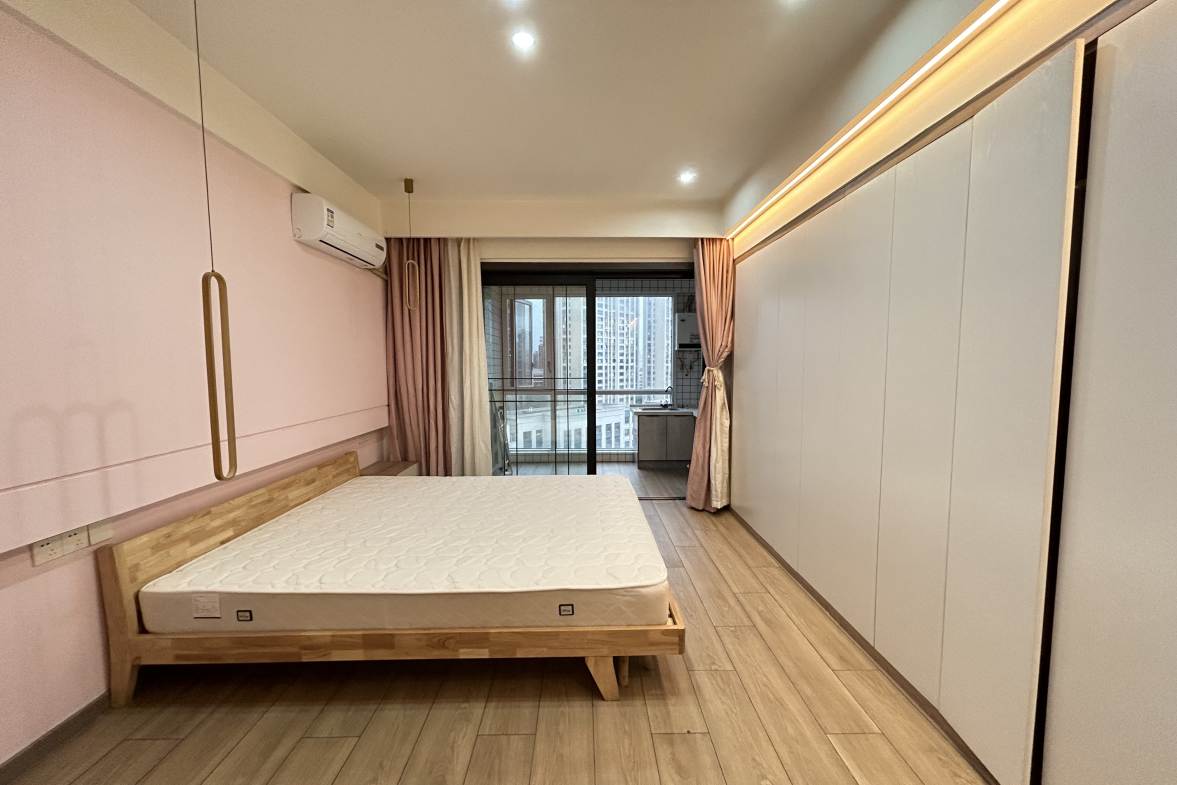 中泰财富湘江  1室1厅1卫   1600.00元/月户型图