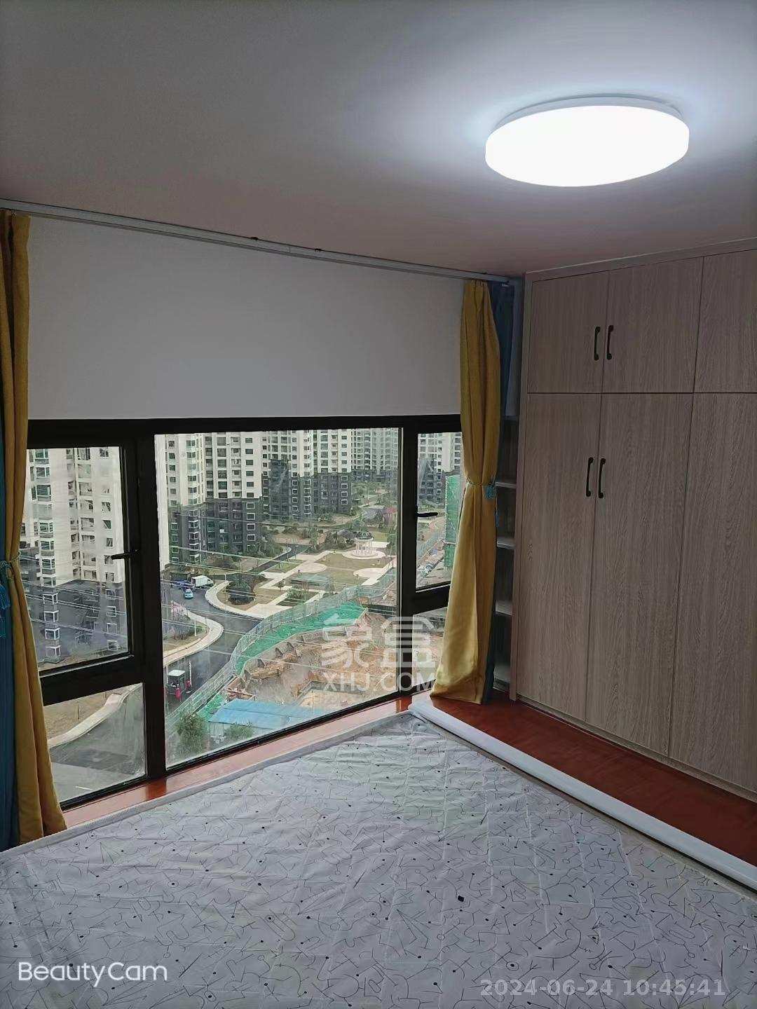 润和滨江府  2室2厅1卫    1800.0元/月室内图1