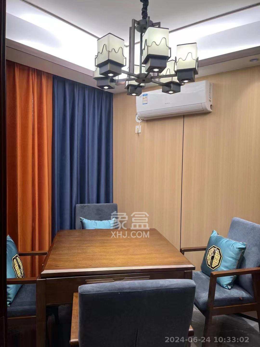 中南汽车世界  3室2厅2卫   1800.00元/月室内图