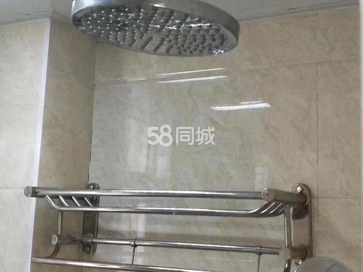 华辰汇景一、二期  2室1厅1卫   1600.00元/月室内图