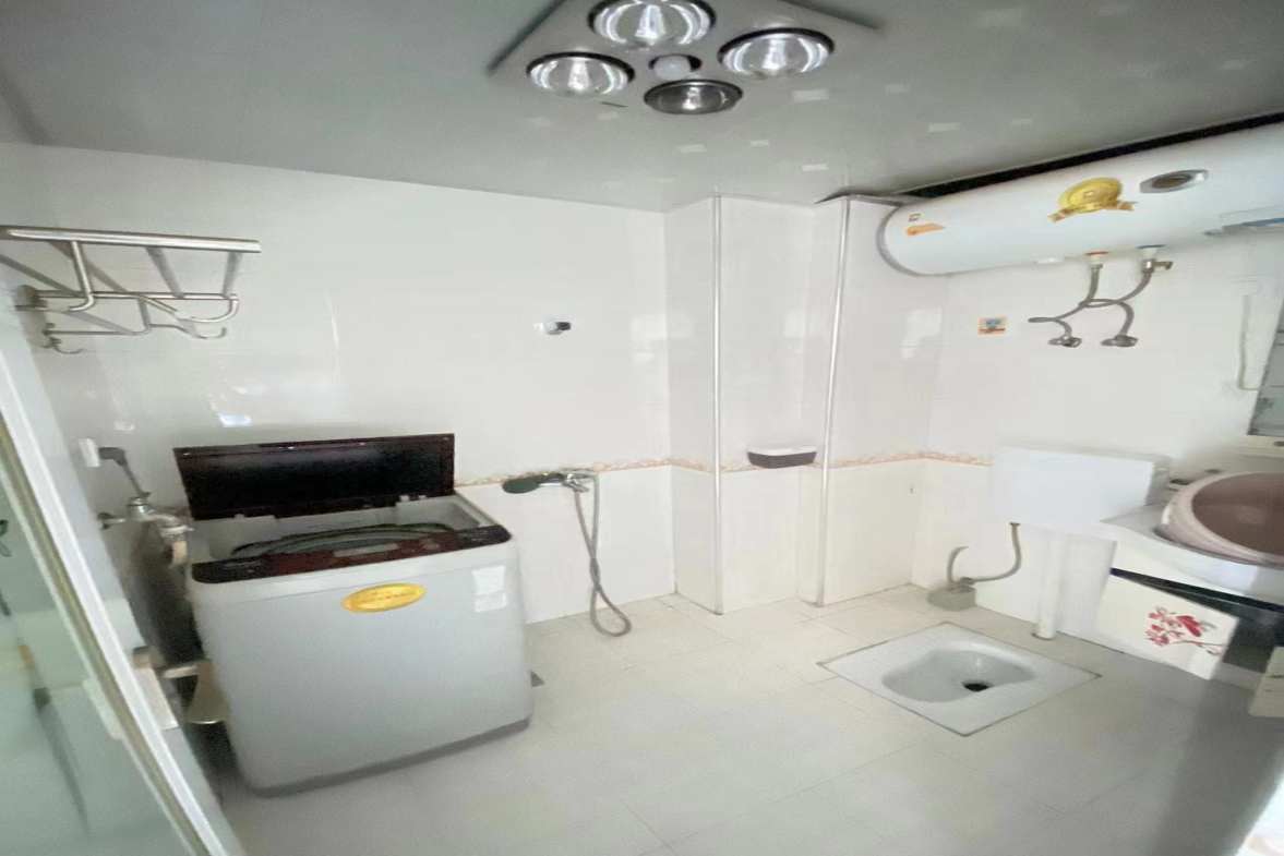 龙泰上品  1室1厅1卫    1000.0元/月室内图