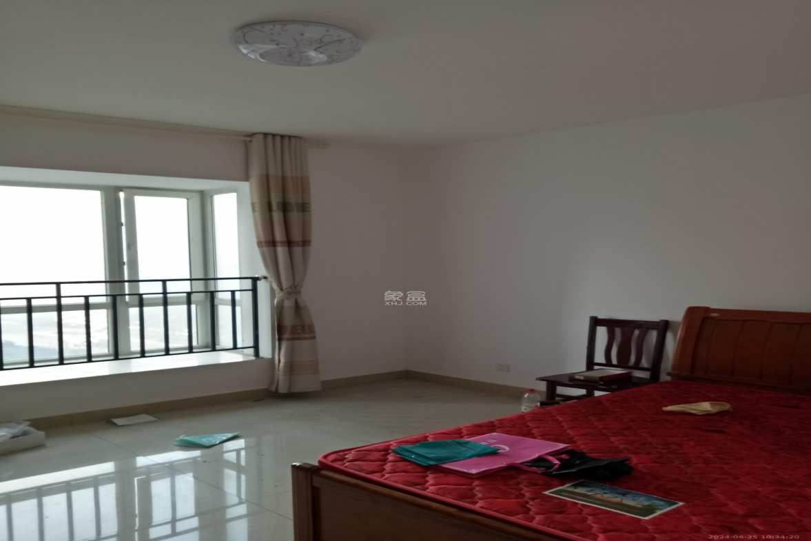 中房F联邦  3室2厅2卫    2400.0元/月 中房F联邦  3室2厅2卫    2400.0元/月室内图