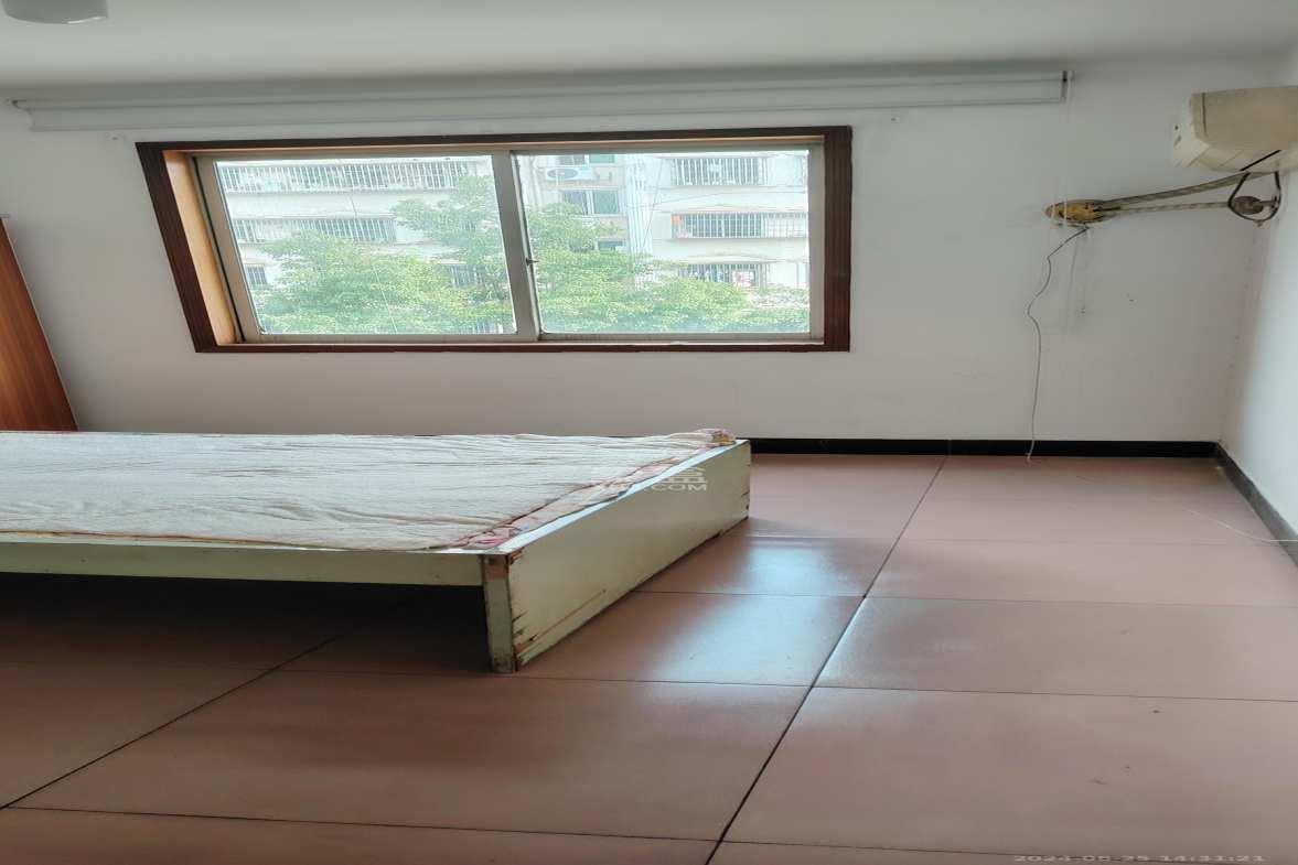 中南汽车世界  2室2厅1卫   1300.00元/月室内图