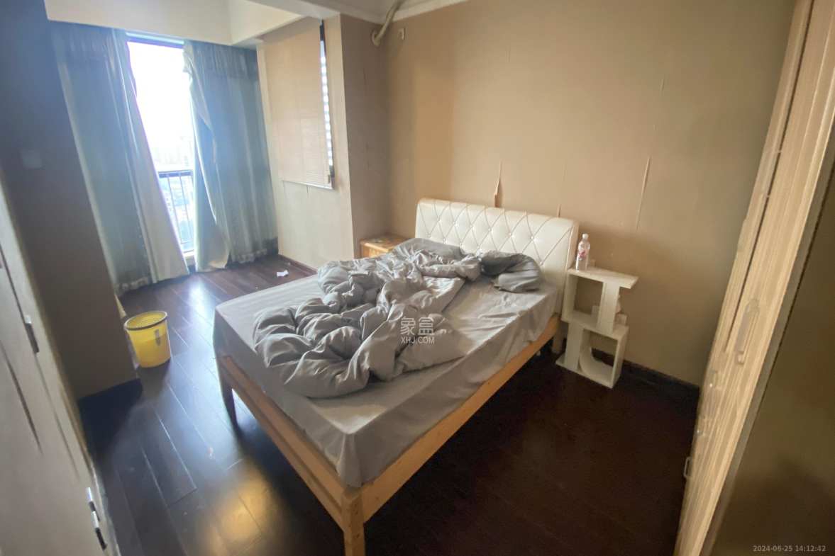 德思勤城市广场(宝格丽公寓) 2室2厅1卫 3500.0元/月 德思勤城市广场(宝格丽公寓) 2室2厅1卫 3500.0元/月室内图