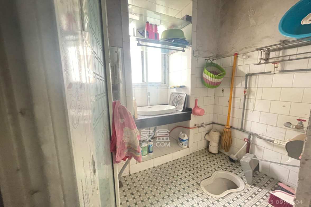 三湘小区  2室2厅1卫   1300.00元/月室内图