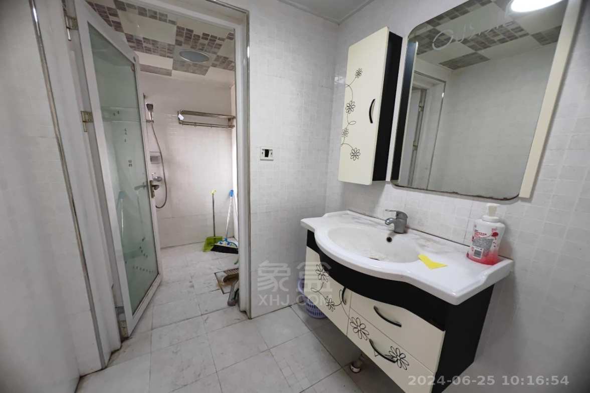 尚格名城花好悦园4期 1室2厅1卫 1800.0元/月 尚格名城花好悦园4期 1室2厅1卫 1800.0元/月室内图