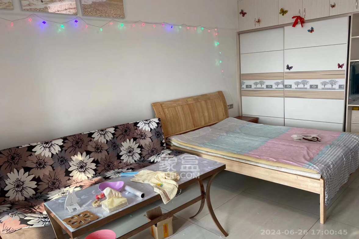 丰园城（鄱阳小区二期）  1室1厅1卫   1400.00元/月室内图1