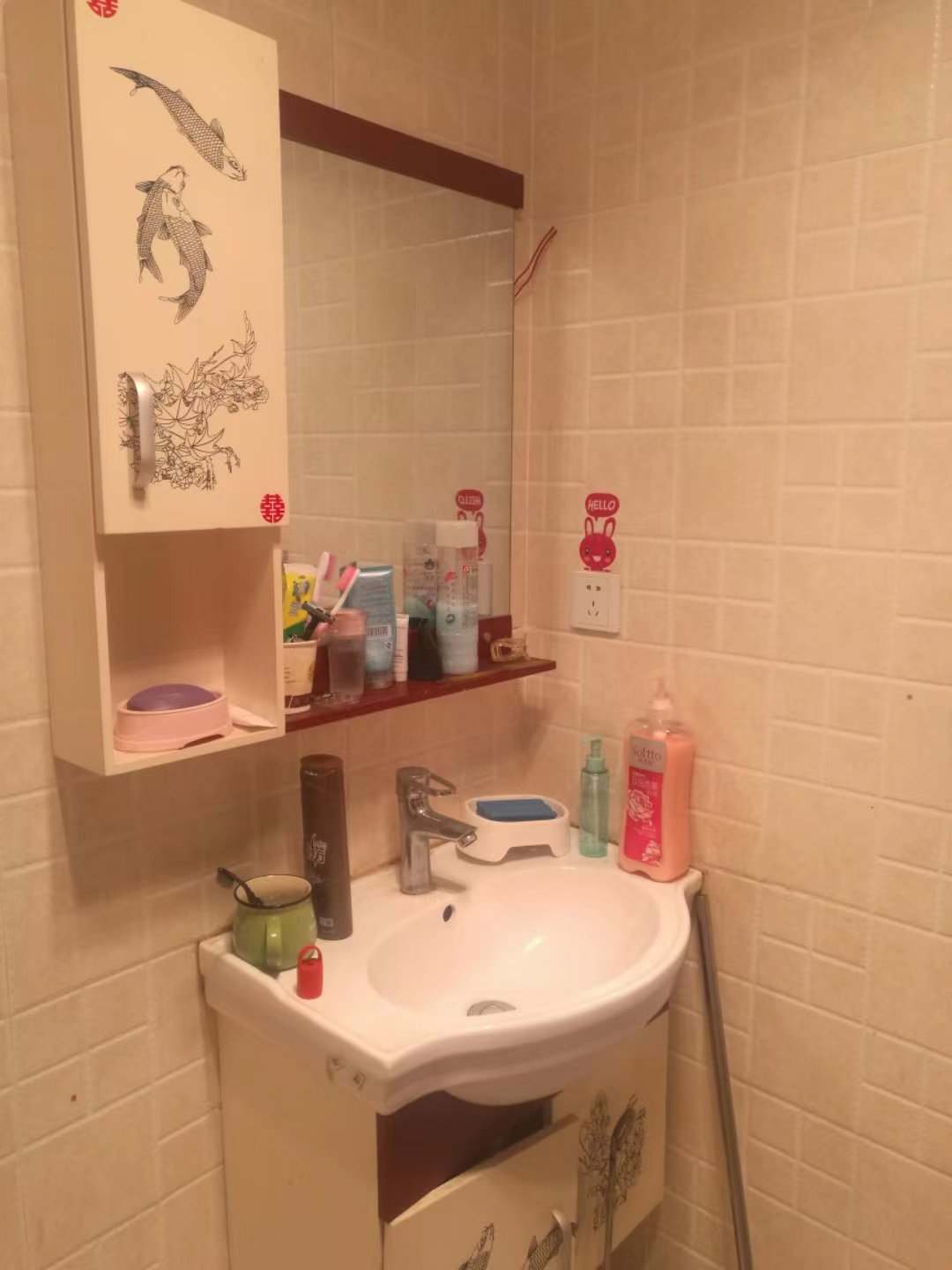 大汉精品建材城  1室1厅1卫    30.0万 大汉精品建材城  1室1厅1卫    30.0万客厅