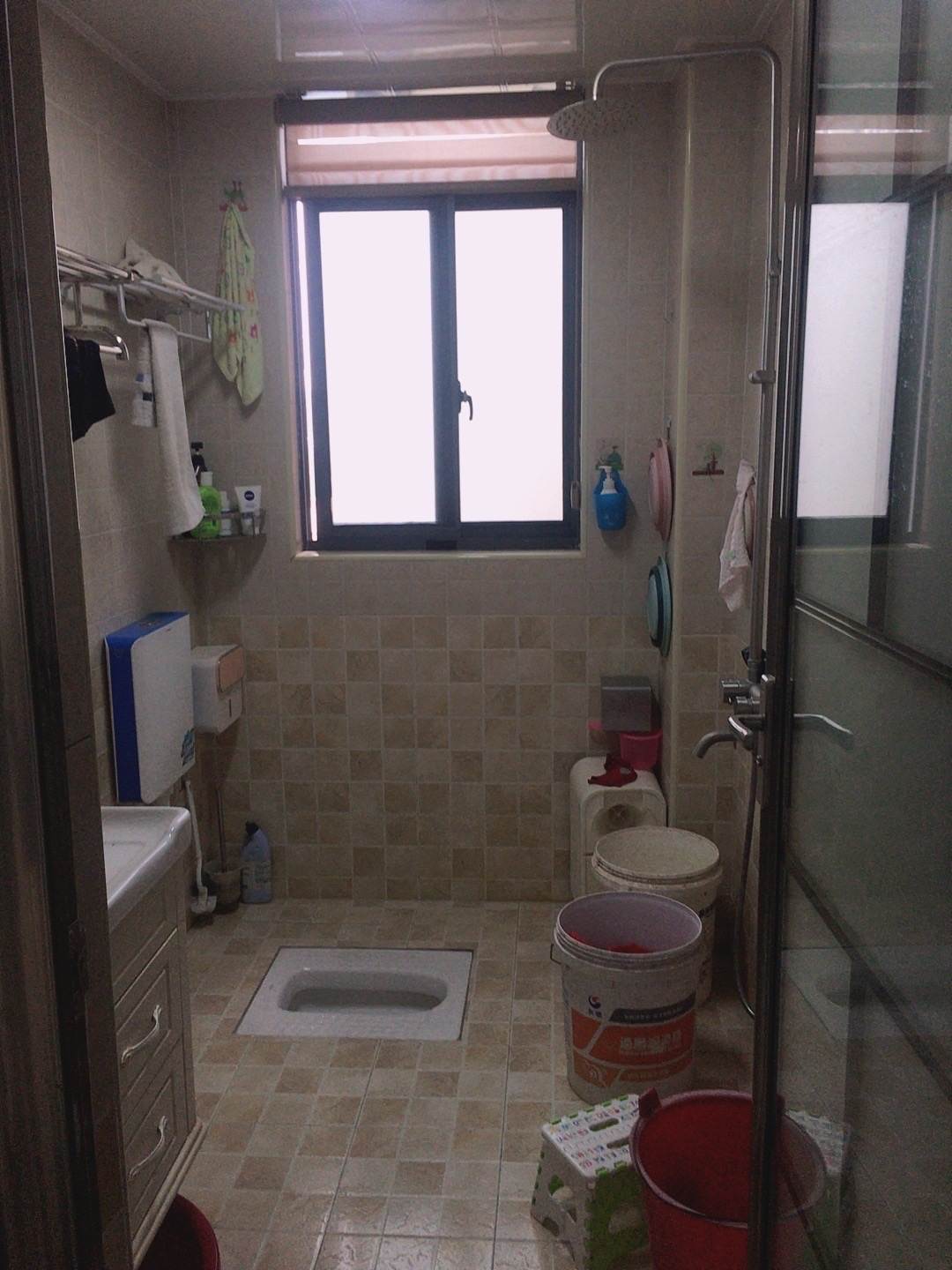 五洲锦城  3室2厅1卫    71.8万客厅