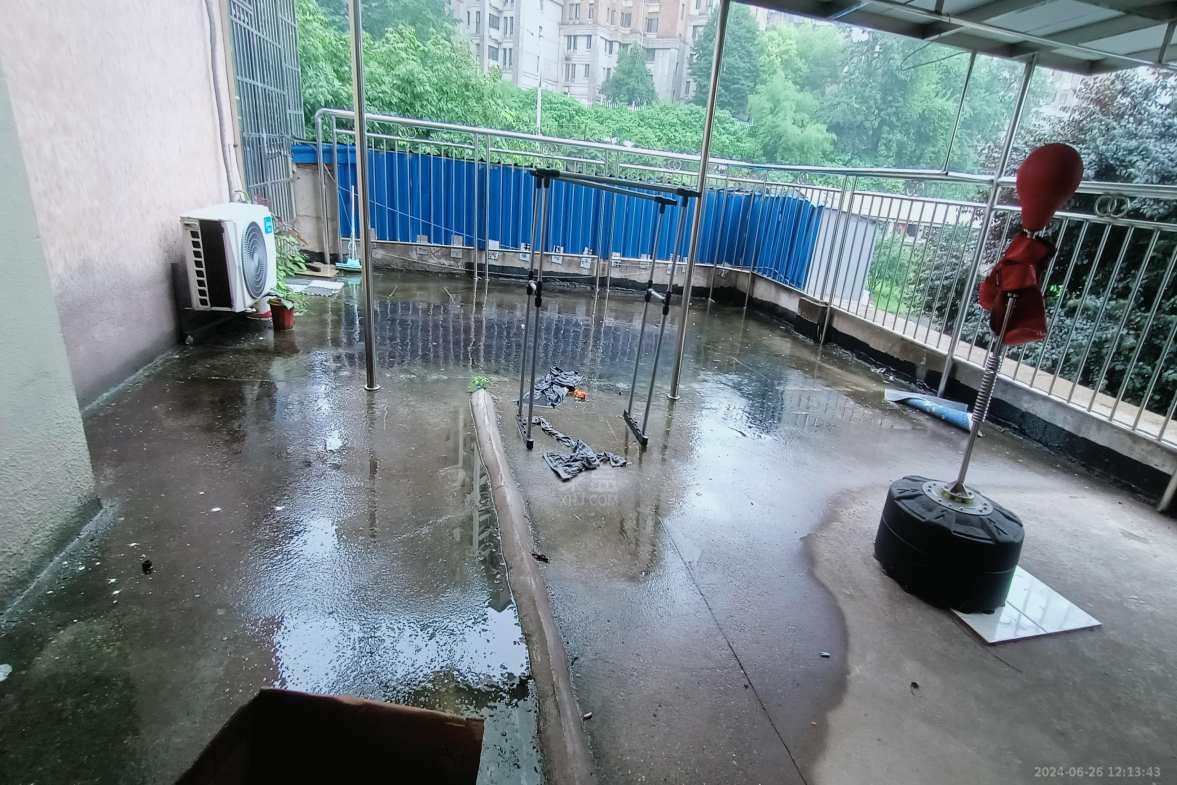 新塘家园安置小区 2室2厅1卫 1300.0元/月 新塘家园安置小区 2室2厅1卫 1300.0元/月室内图