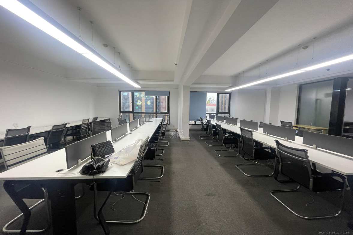 德思勤城市广场(宝格丽公寓) 1室1厅1卫 7500.0元/月 德思勤城市广场(宝格丽公寓) 1室1厅1卫 7500.0元/月室内图