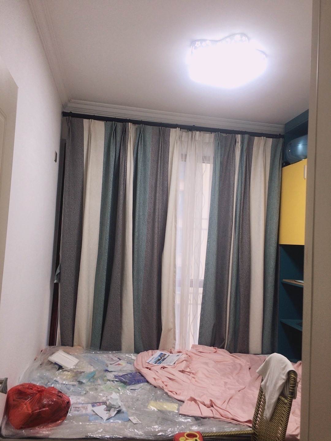 五洲锦城  3室2厅1卫    71.8万客厅