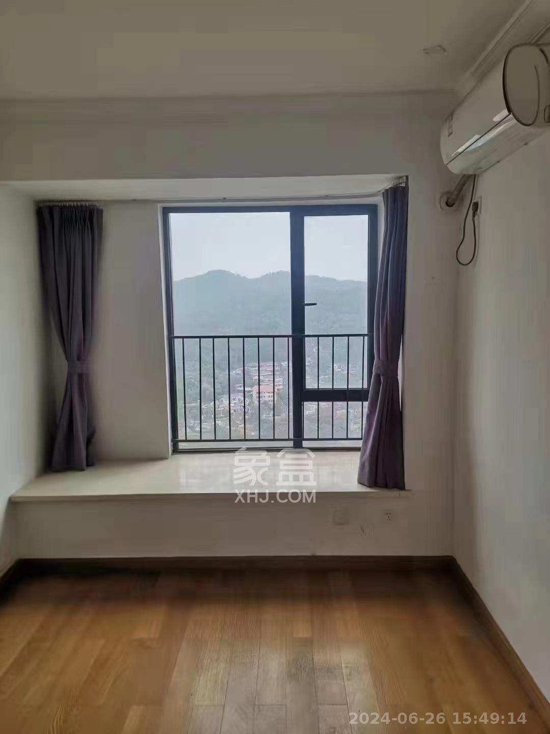 中海国际四期  3室2厅2卫    2200.0元/月 中海国际四期  3室2厅2卫    2200.0元/月室内图